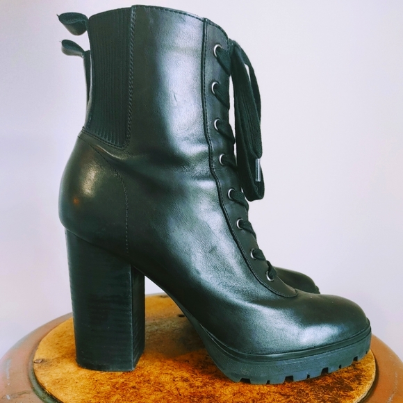 Black leather Steve Madden Ankle Boots with Heel - Picture 1 of 4